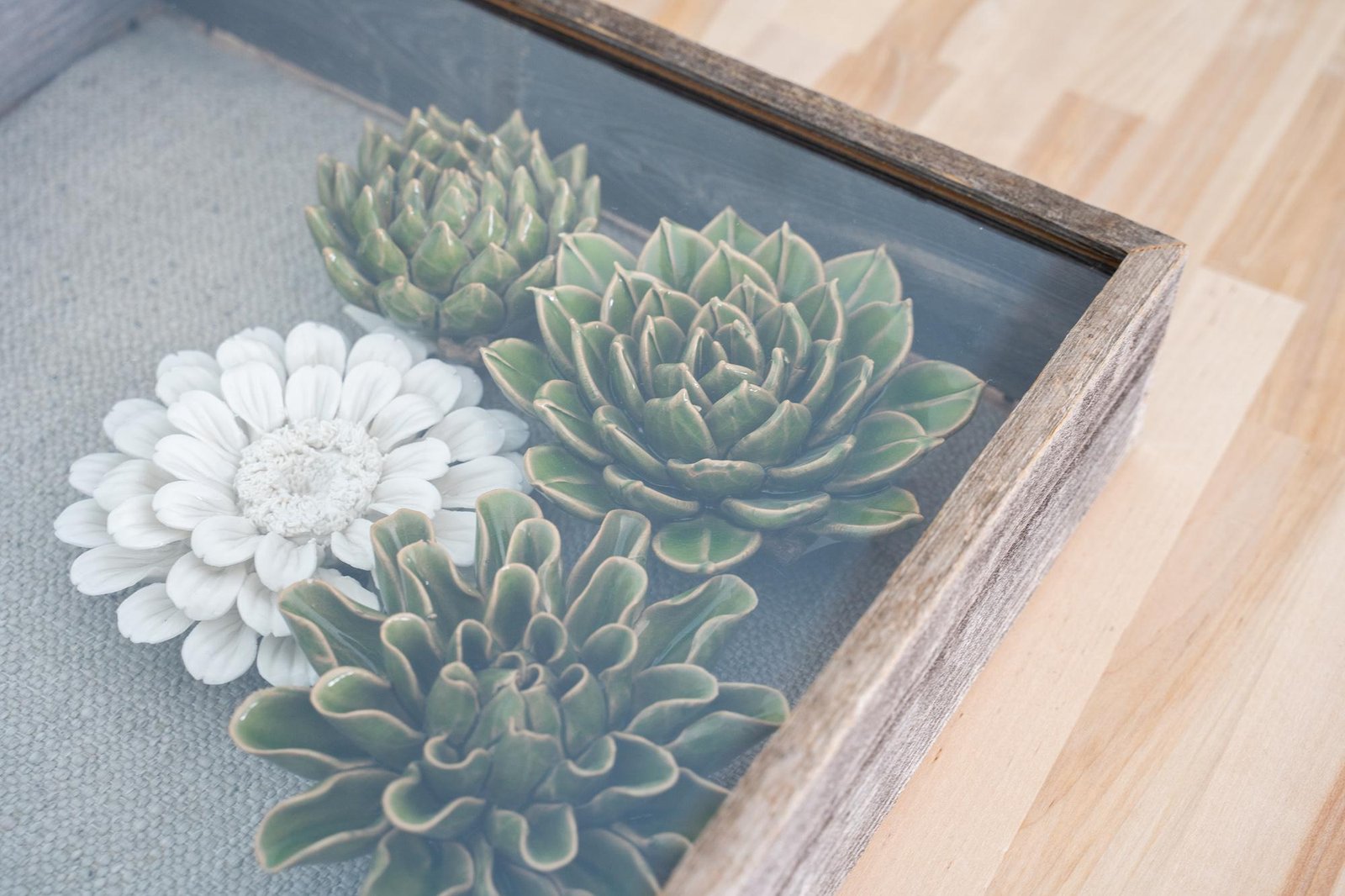 11" x 14" Gray Wood Hanging Picture Frame - Image 5