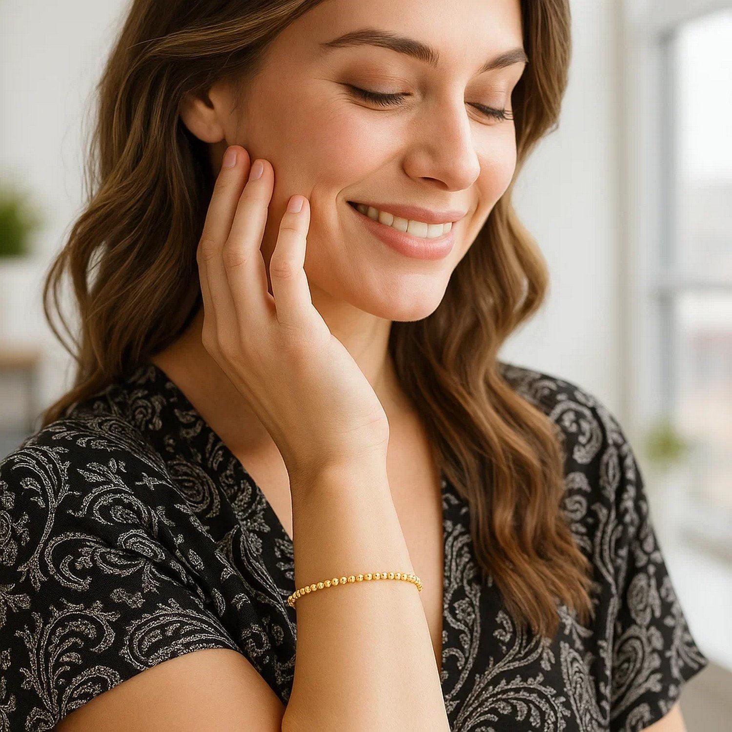 Moon Cut Bead Stretch Bracelet in 14K Yellow Gold (2.90 mm) - Image 2